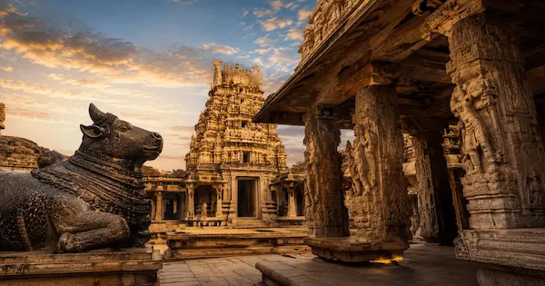 Lepakshi Temple Hanging Pillar Mystery
